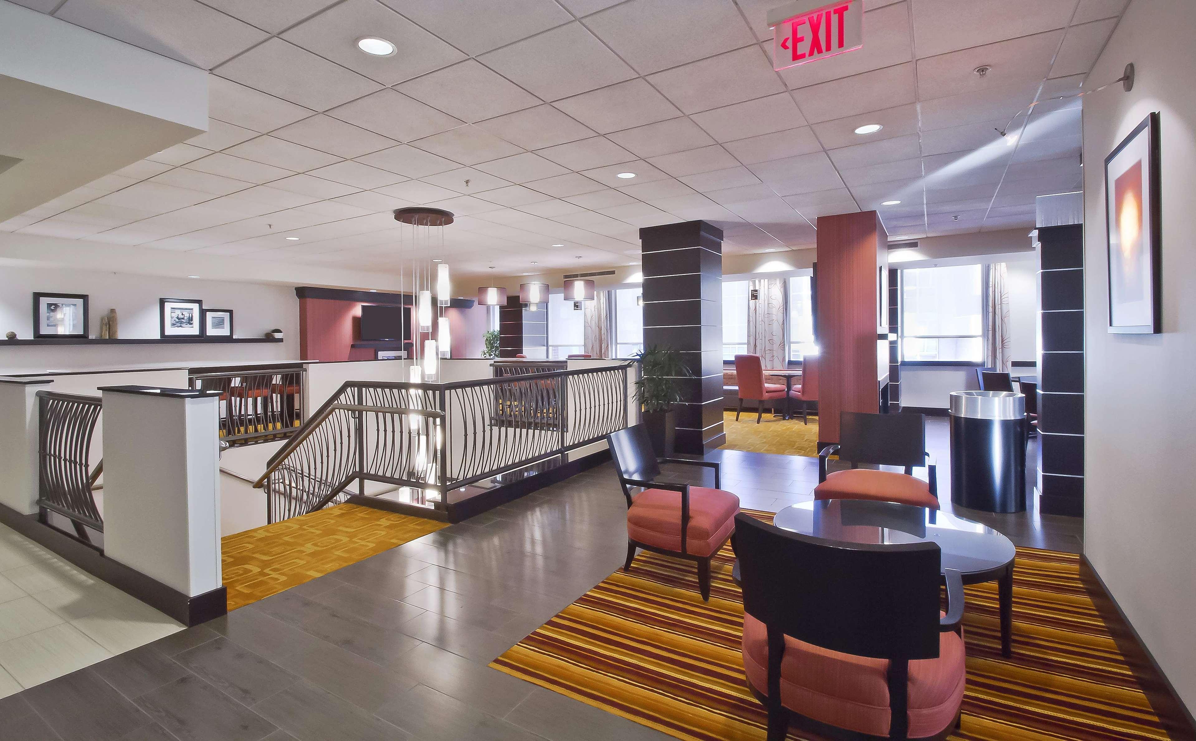 Hampton Inn & Suites Columbus-Downtown, Ohio Ngoại thất bức ảnh