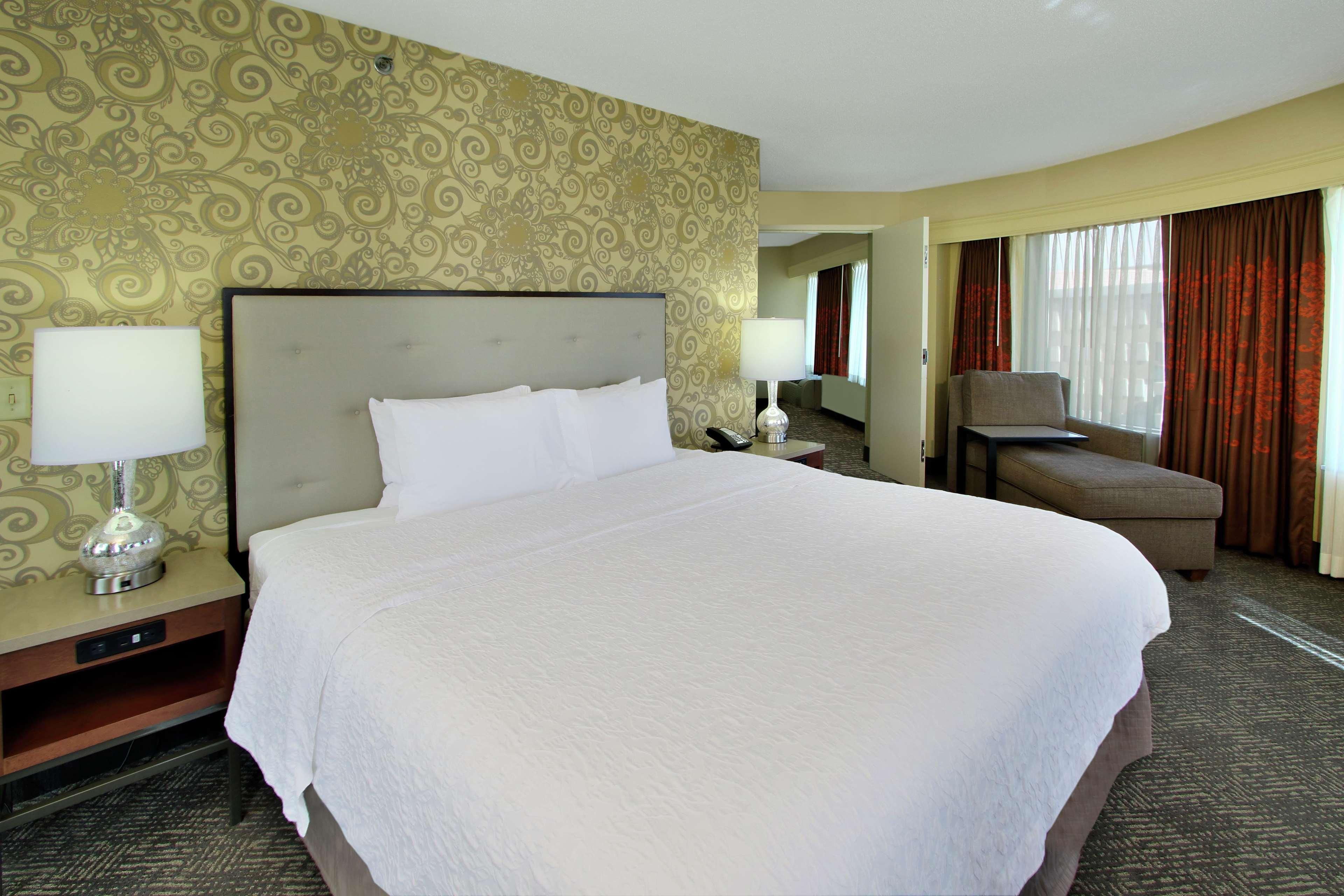 Hampton Inn & Suites Columbus-Downtown, Ohio Ngoại thất bức ảnh