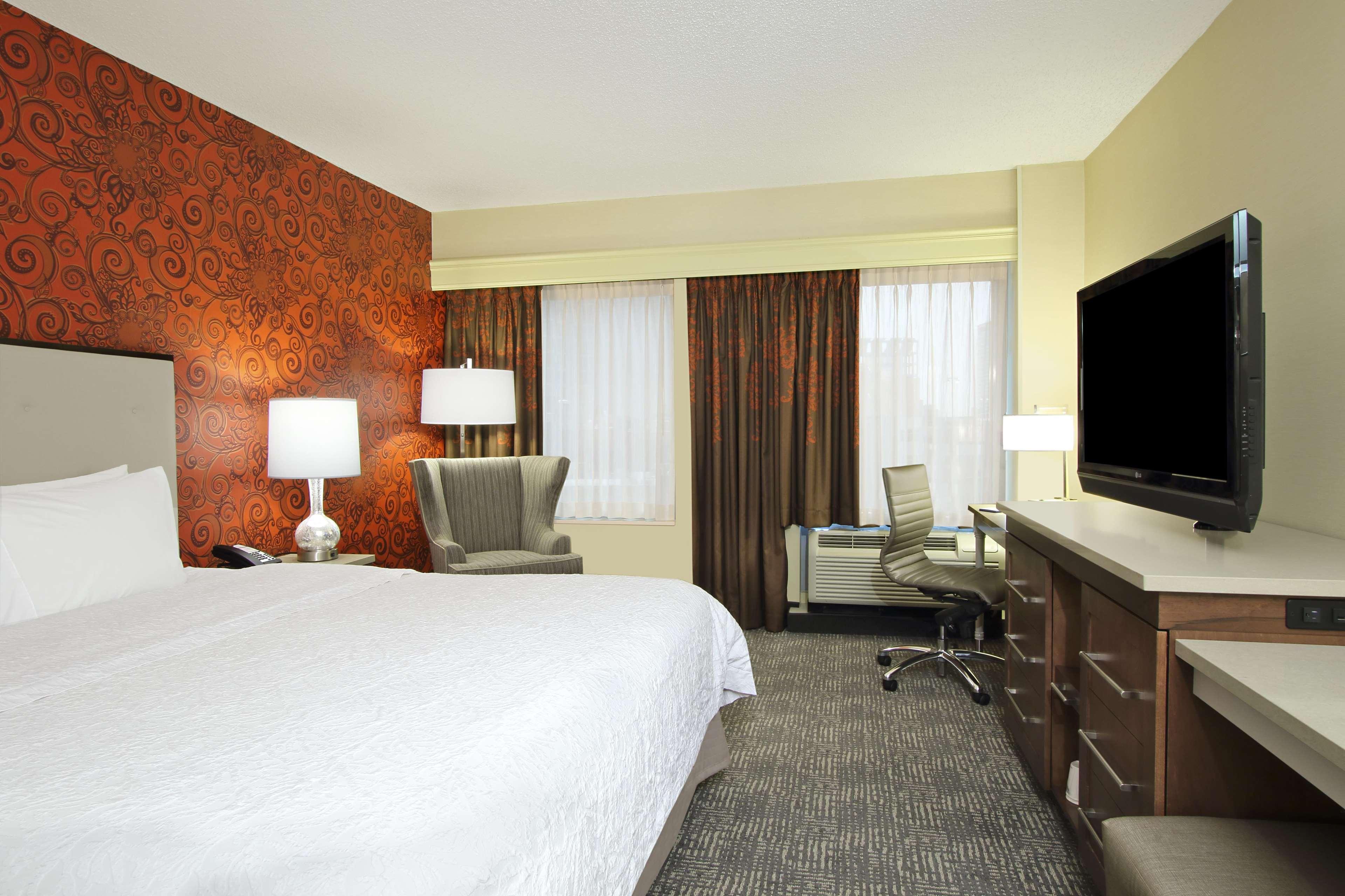 Hampton Inn & Suites Columbus-Downtown, Ohio Ngoại thất bức ảnh